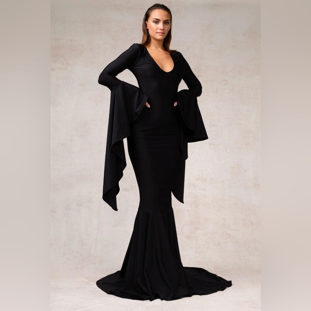 Morticia Puddle Train Gown Dress